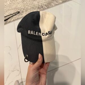 Balenciaga Two-Tone Black and Cream Cap